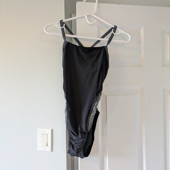 Speedo pro one-piece - Picture 2 of 6